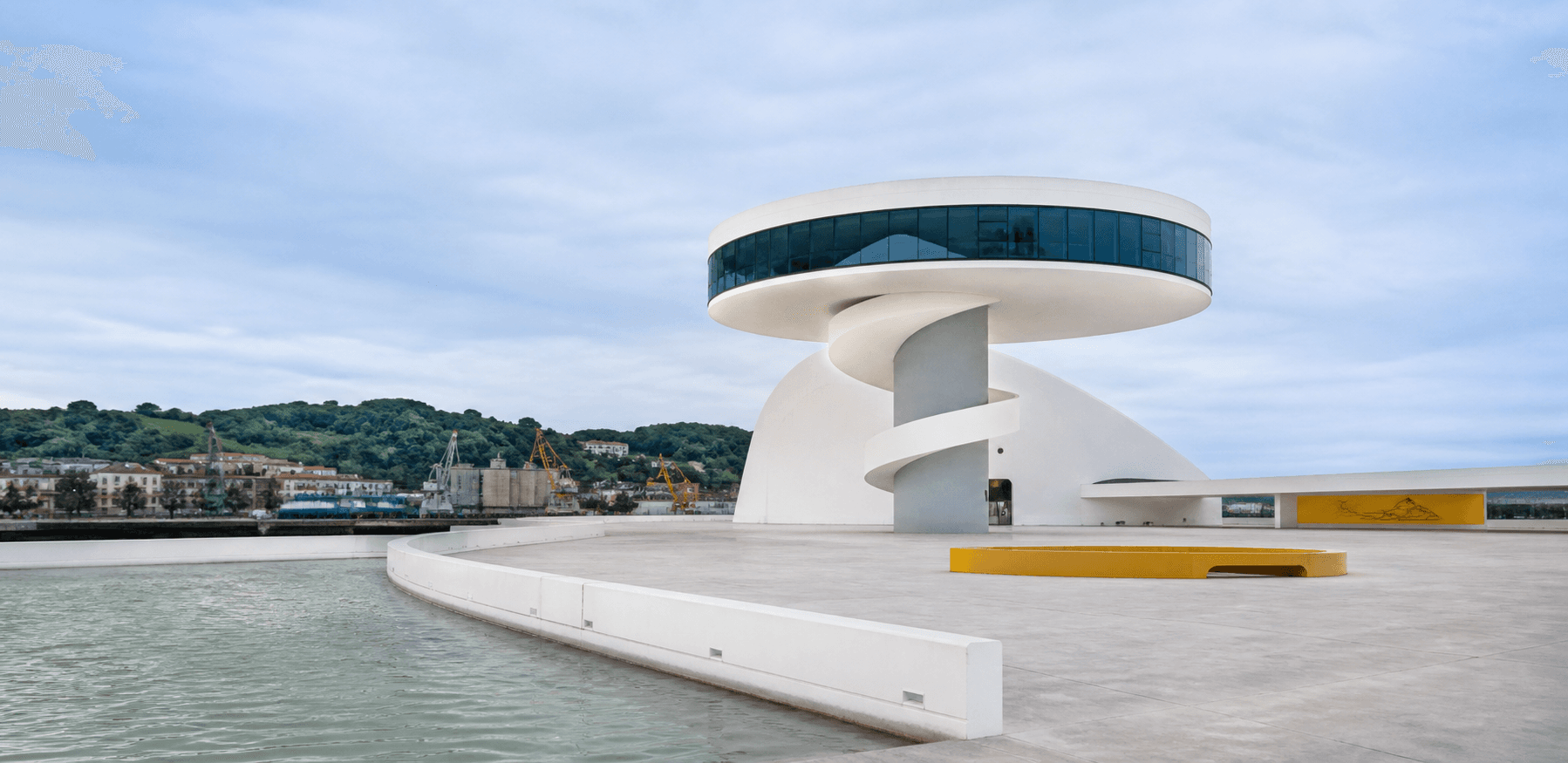 el Centro Niemeyer en Avilés